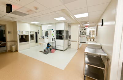 北京安達(dá)泰橡膠地板生產(chǎn)廠家成功客戶案例：某醫(yī)院科室門診橡膠地板使用案例、醫(yī)用醫(yī)院橡膠地板案例圖